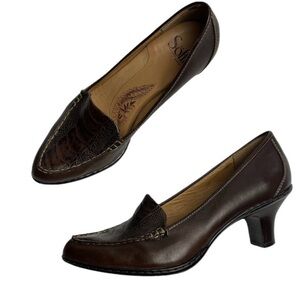 Sofft Brown Crocodile pattern Leather upper‎ pump 2 inch heel -EUC
